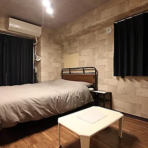 kb-house-shinjuku-double-room-free-poket-wifi.alltokyohotels.com/